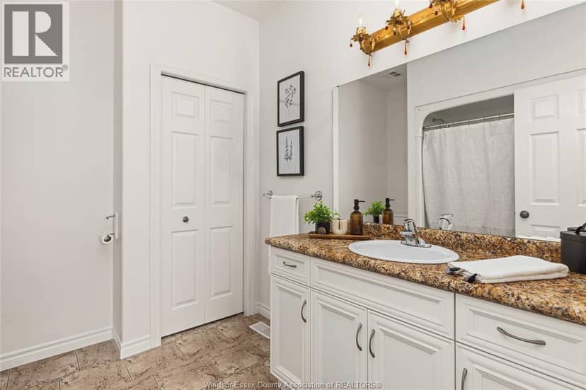 1519 Aspenshore AVENUE — photo 20 of 40