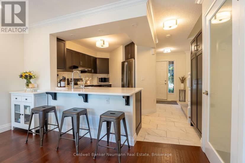 46 Darling Crescent — photo 10 of 33