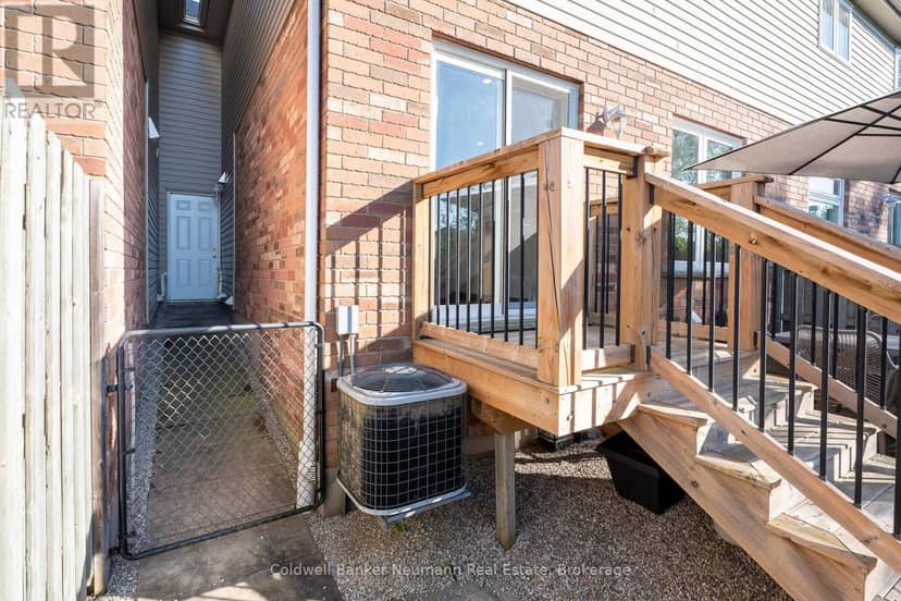 46 Darling Crescent — photo 29 of 33