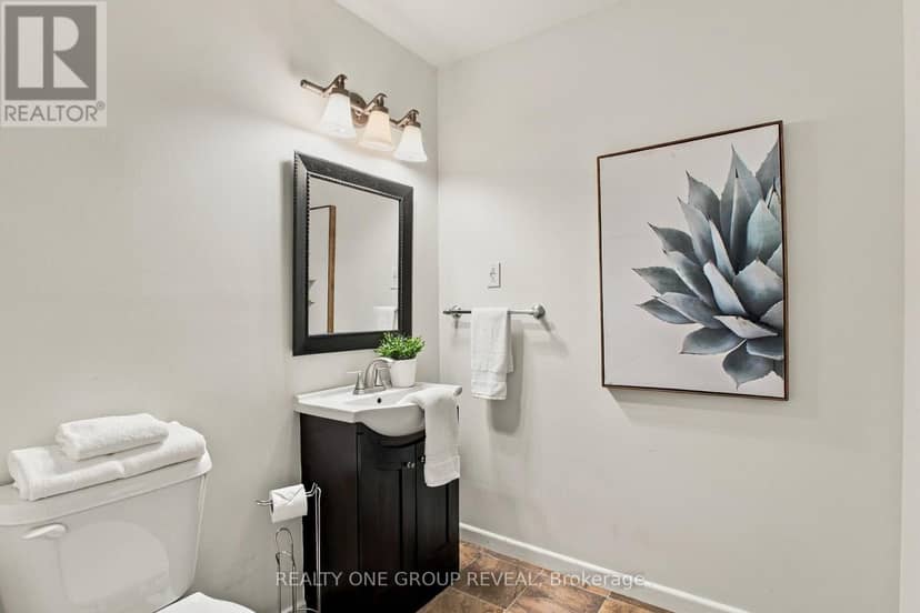 2163 Boundary Road — photo 22 of 40