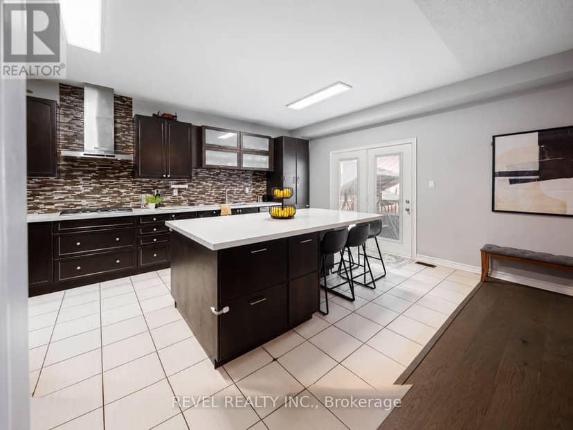 409 Tansley Street — photo 23 of 40