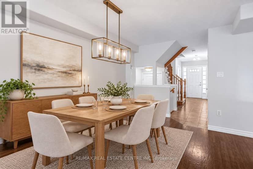 38 - 8 Hemlock Way — photo 11 of 40