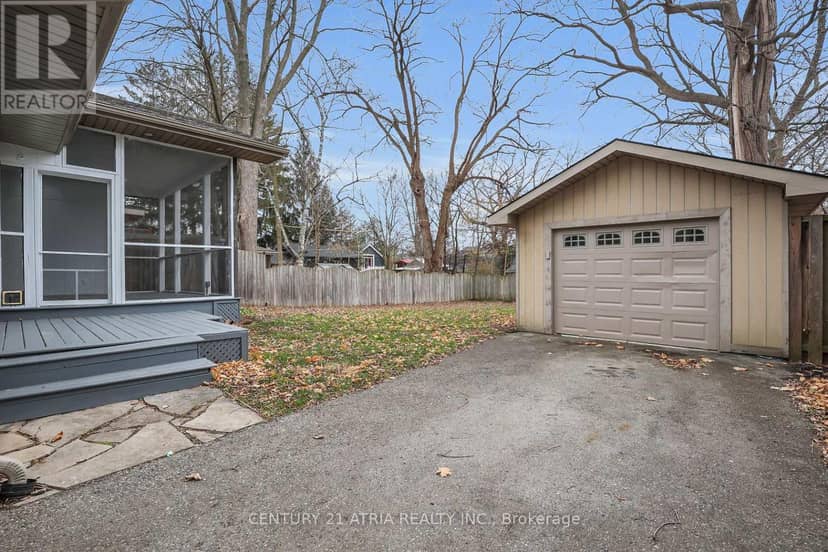 379 Grosvenor Street — photo 36 of 38
