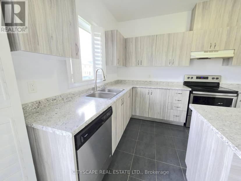 321 Van Dusen Avenue — photo 13 of 40