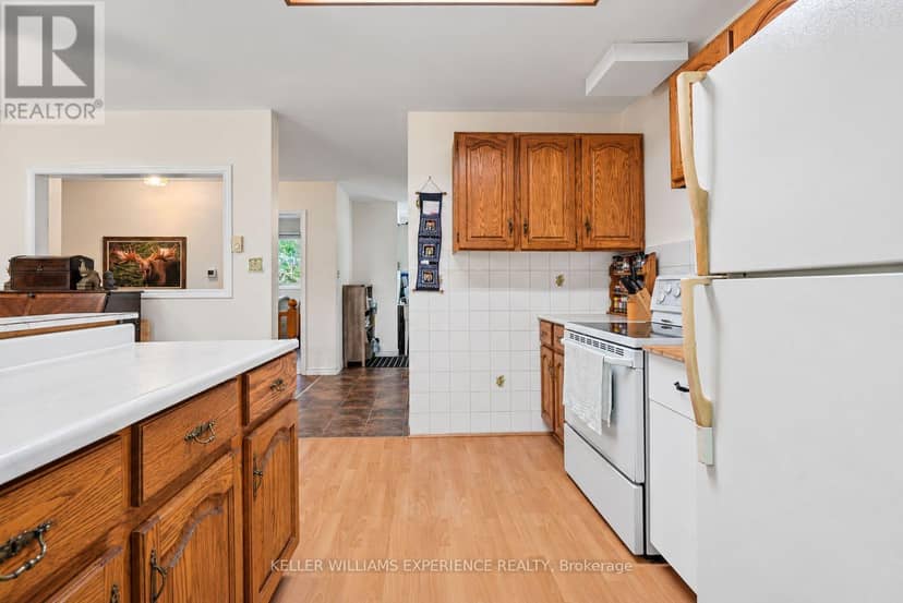 1099 Sherwood Forest Road — photo 10 of 28