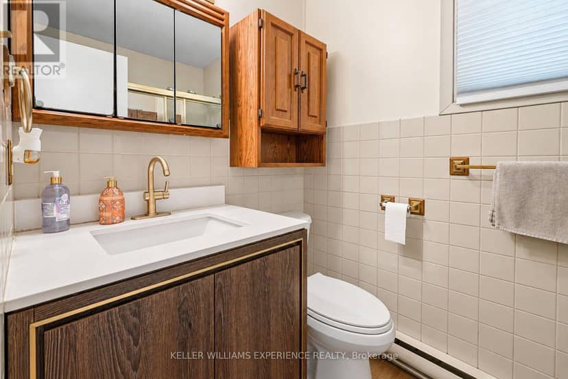 1099 Sherwood Forest Road — photo 18 of 28