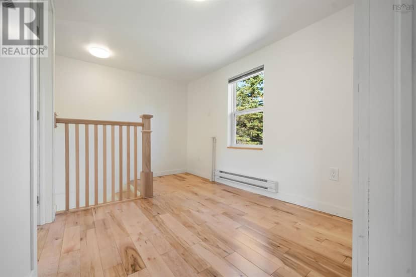 13734 Highway 6 — photo 19 of 40