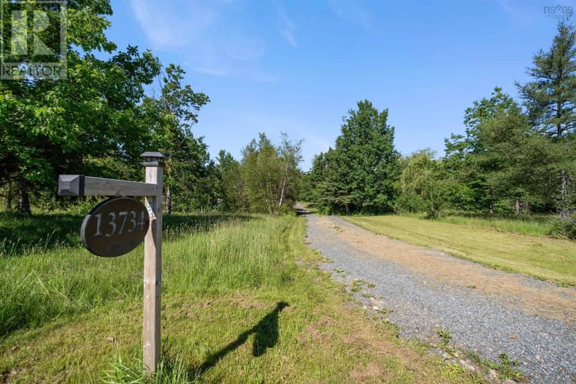 13734 Highway 6 — photo 29 of 40