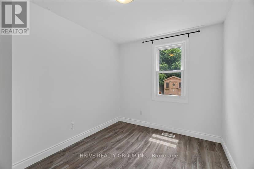 37 Emery Street W — photo 10 of 40