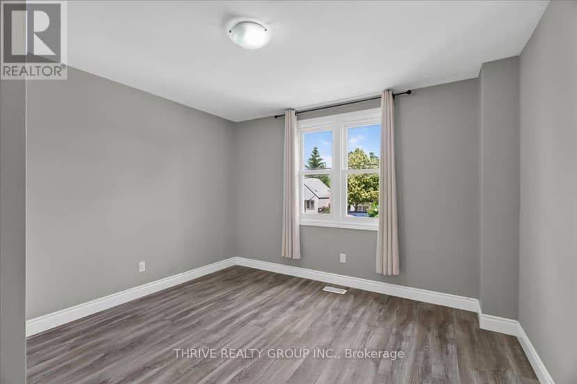 37 Emery Street W — photo 18 of 40