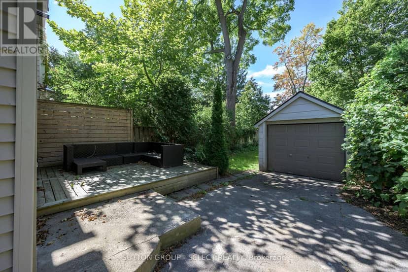 943 Colborne Street — photo 2 of 38