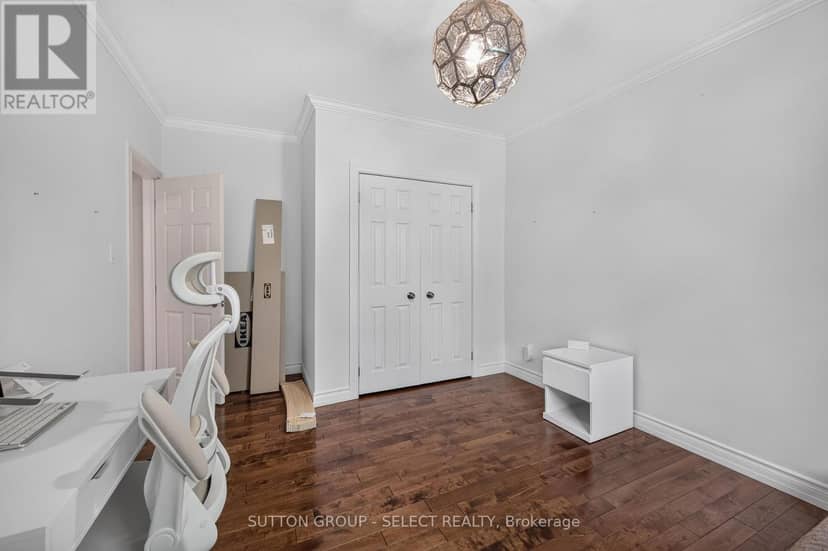 943 Colborne Street — photo 23 of 38