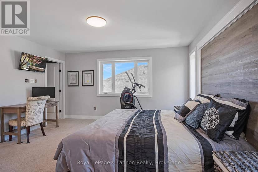 145 Dogwood Crescent — photo 16 of 40