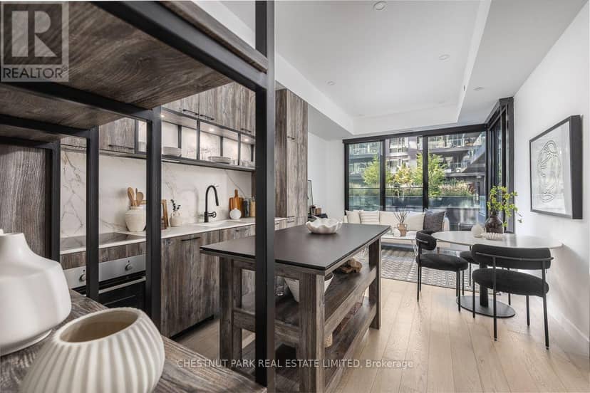 424 - 505 Richmond Street W — photo 26 of 38