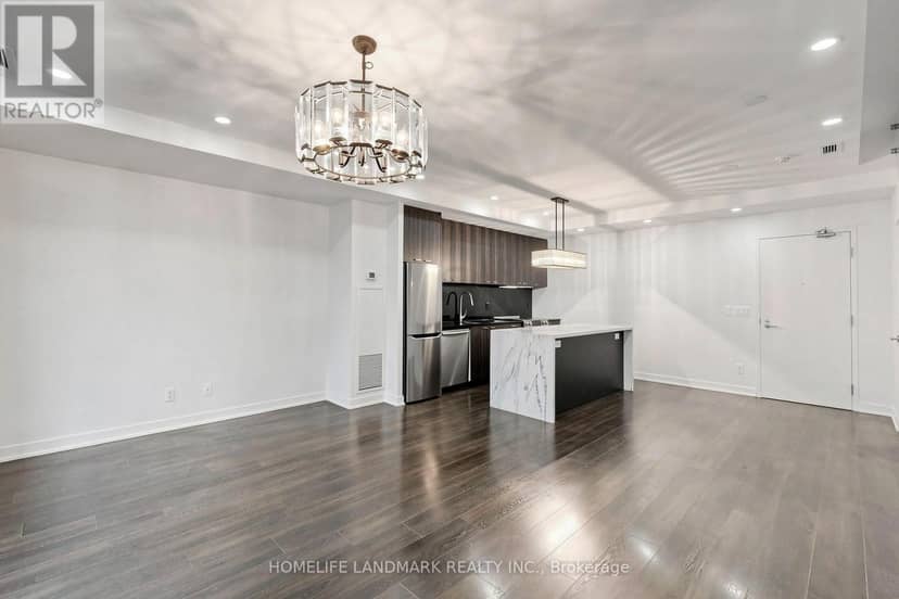 TH03 - 110 Charles Street E — photo 12 of 40
