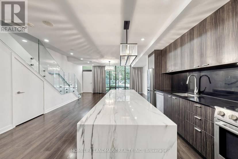 TH03 - 110 Charles Street E — photo 16 of 40