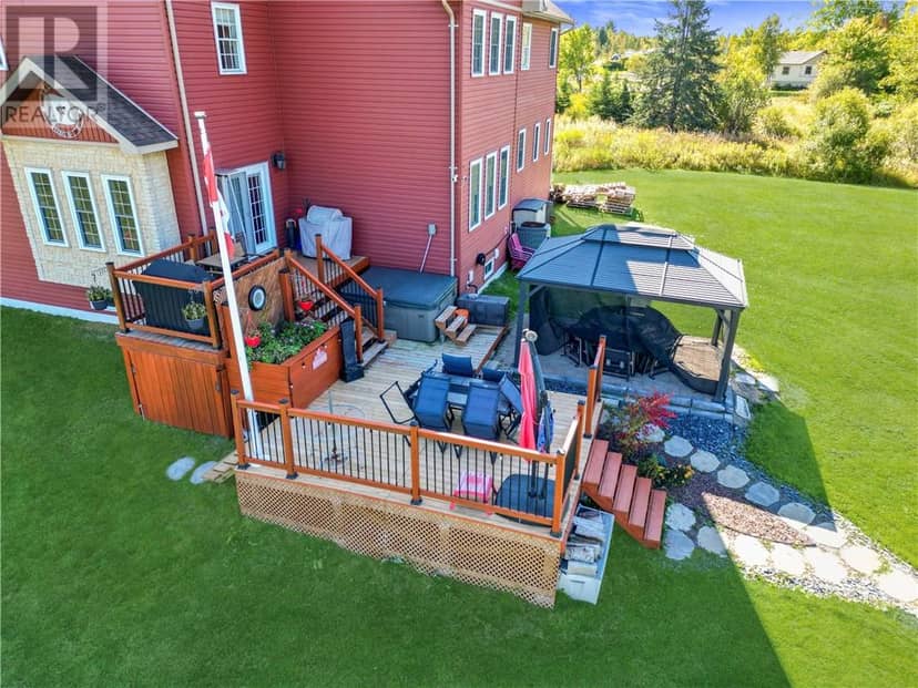 110 Armstrong Road — photo 10 of 40