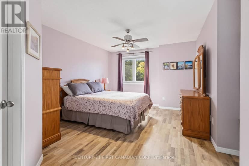 1 - 195 Barker Street — photo 17 of 30