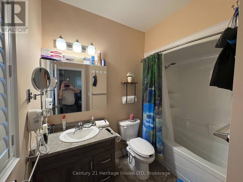 424 Williams Crescent — photo 15 of 39