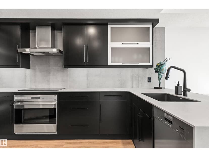 #106 9020 Jasper AV NW — photo 12 of 40