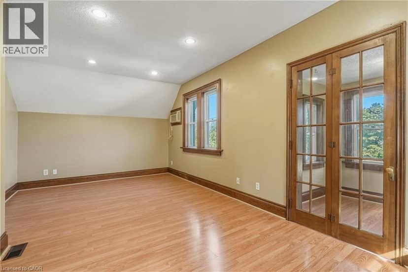 84 WEST Avenue S — photo 22 of 40