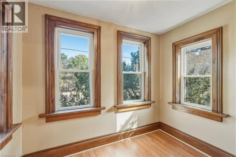 84 WEST Avenue S — photo 25 of 40