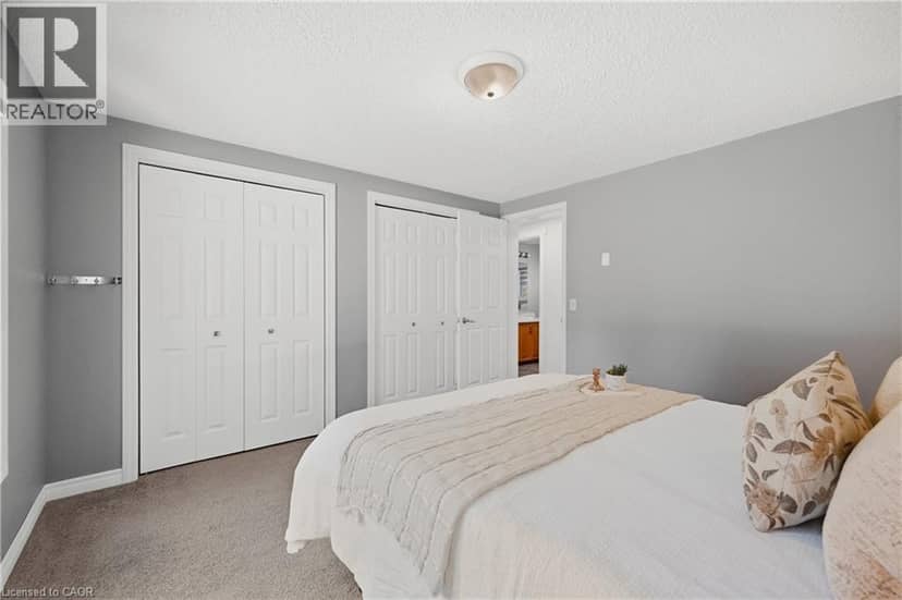 1065 HOWICK Street — photo 13 of 40
