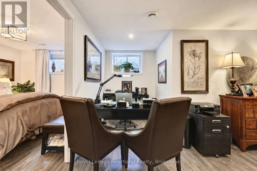 11 Silver Creek Road — photo 26 of 33
