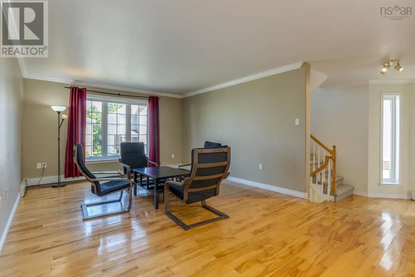 8 Wembley Place — photo 4 of 34