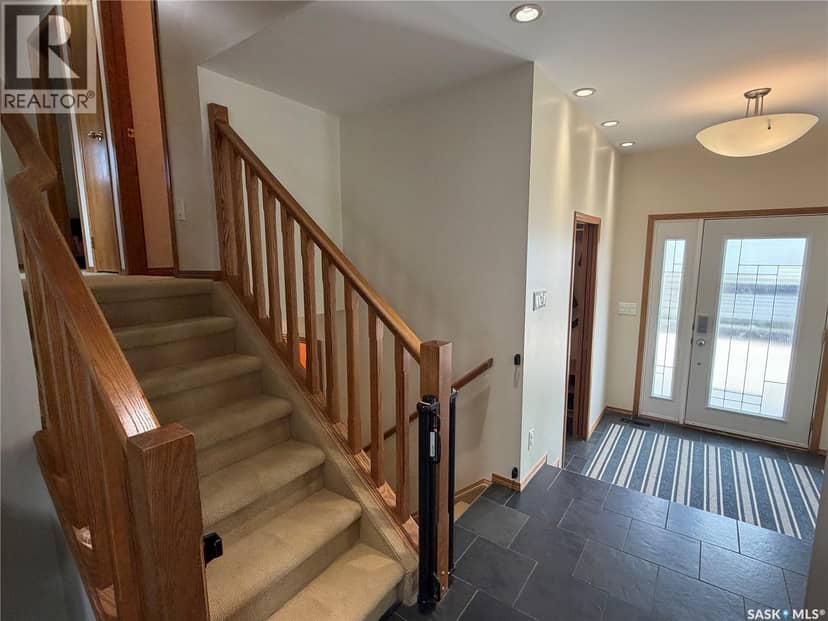 32 Barnes CRESCENT — photo 25 of 40