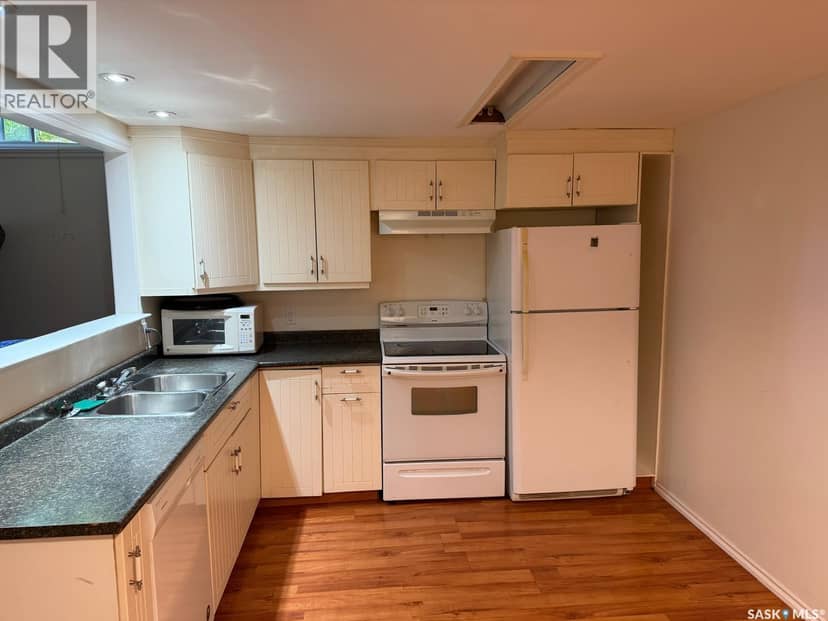 455 Kingsmere BOULEVARD — photo 18 of 26