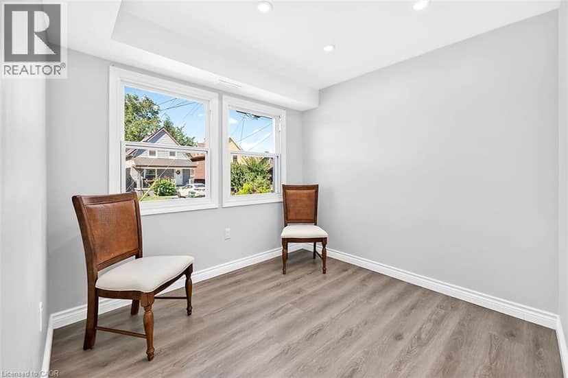 4 ALBEMARLE Street — photo 15 of 40