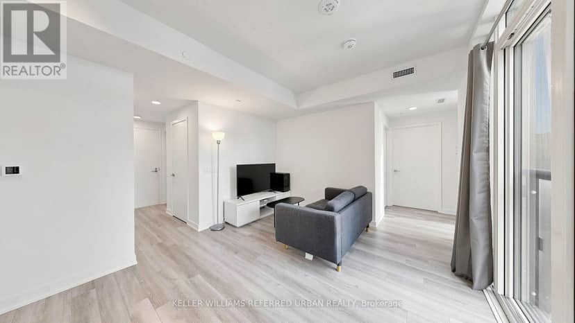 2403 - 238 Simcoe Street — photo 3 of 32