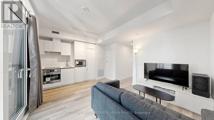 2403 - 238 Simcoe Street — photo 6 of 32