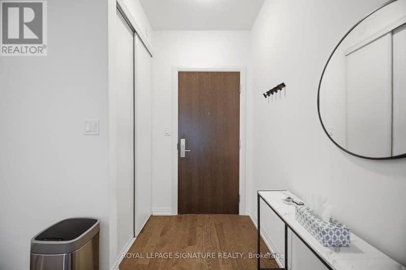 1801 - 460 Adelaide Street E — photo 5 of 26