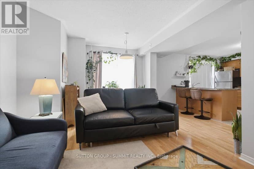 201 - 25 Strangford Lane, Toronto, photo 5