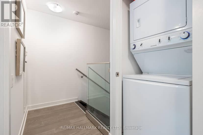 TH-103 - 1815 Yonge Street — photo 25 of 40