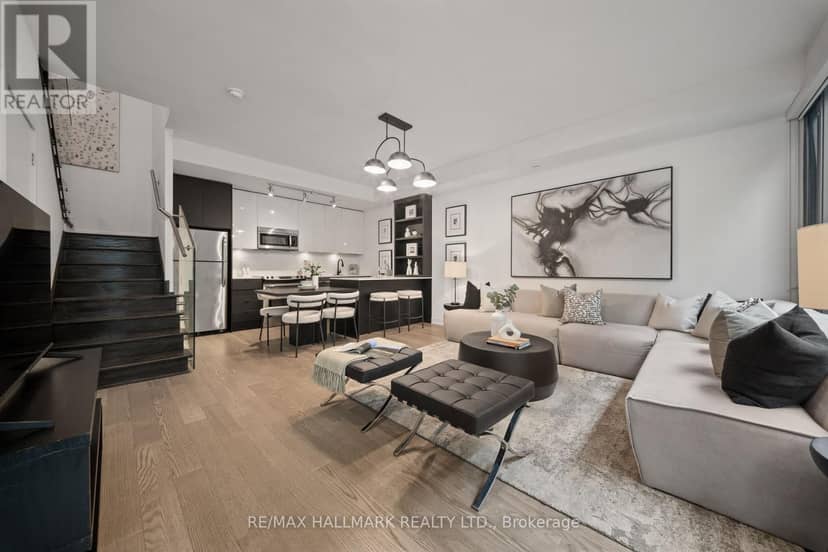 TH-103 - 1815 Yonge Street — photo 3 of 40