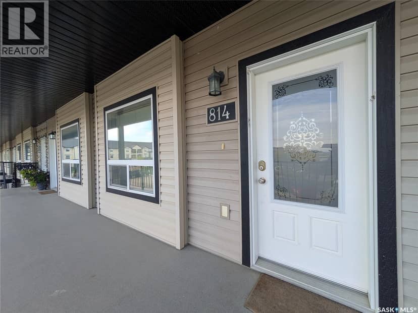 814 3802 Dewdney Avenue E, Regina
