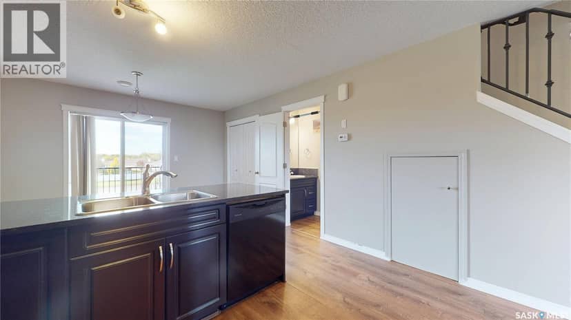 814 3802 Dewdney Avenue E — photo 10 of 40