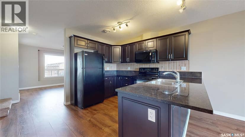 814 3802 Dewdney Avenue E — photo 12 of 40