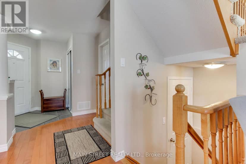 130 Rush Road, Aurora, photo 5