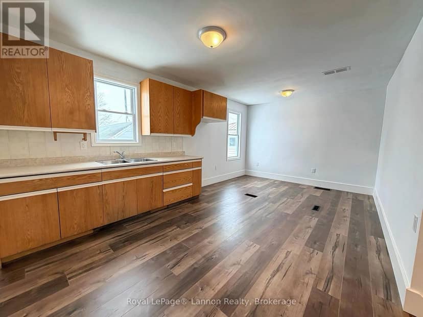 205 Second Avenue — photo 12 of 23