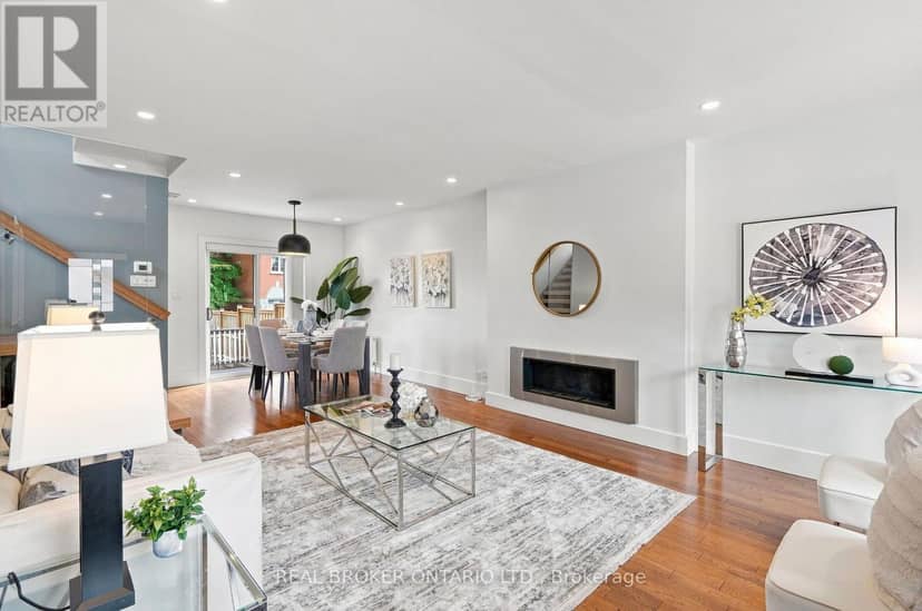 671 Scarlett Road, Toronto, photo 4