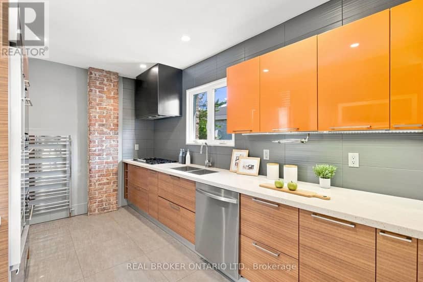 671 Scarlett Road — photo 9 of 40