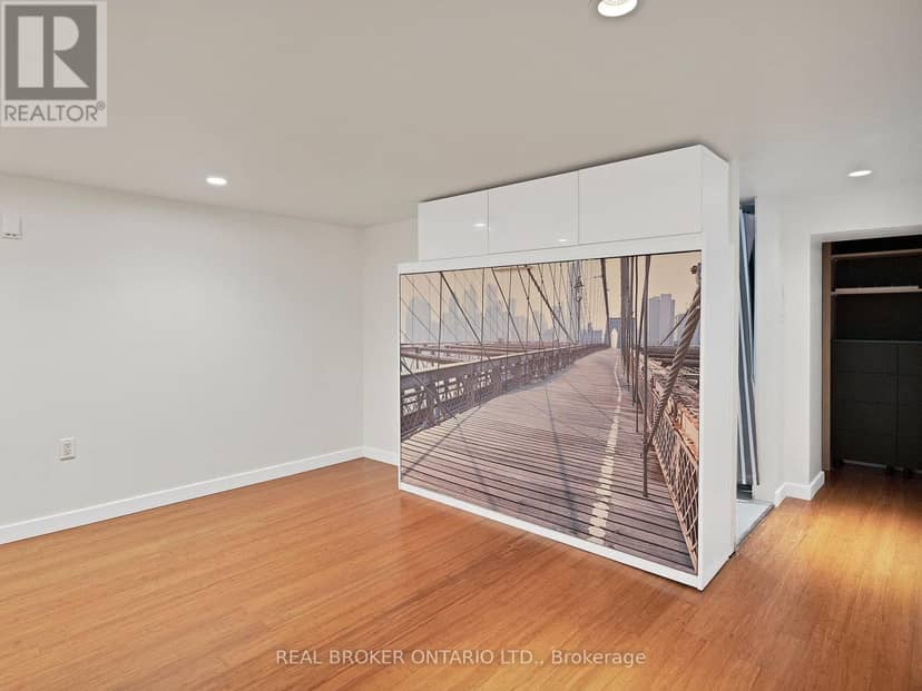 671 Scarlett Road — photo 32 of 40
