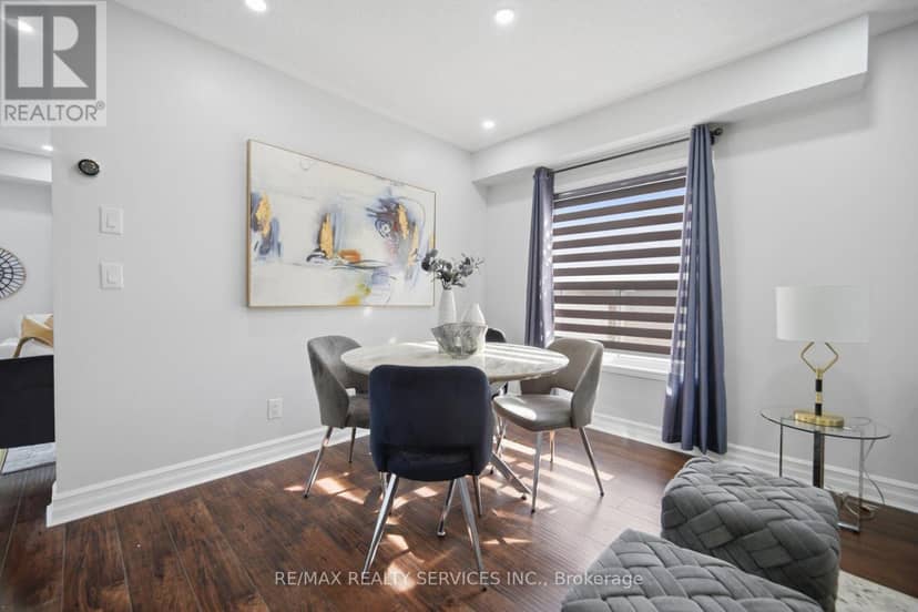 4 Sunnybrook Crescent — photo 17 of 40