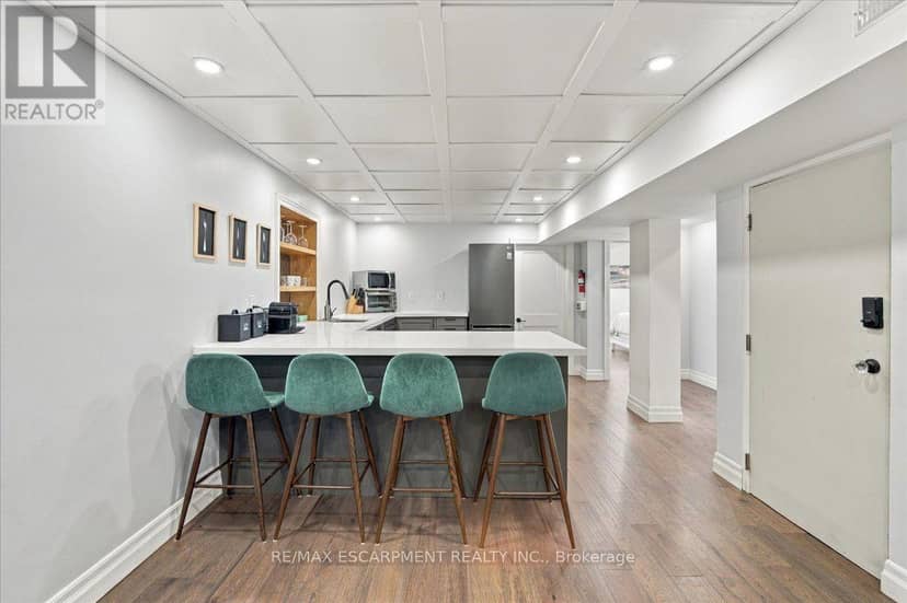 38 Enmore Avenue — photo 31 of 40