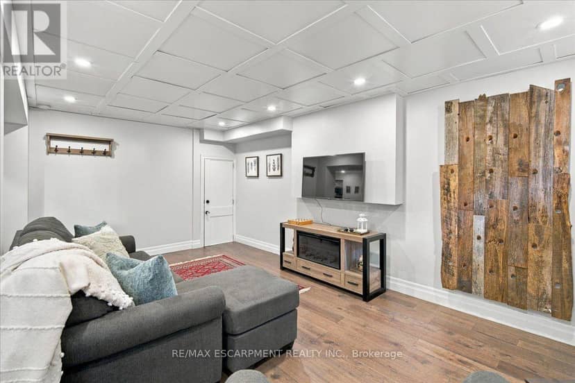 38 Enmore Avenue — photo 35 of 40