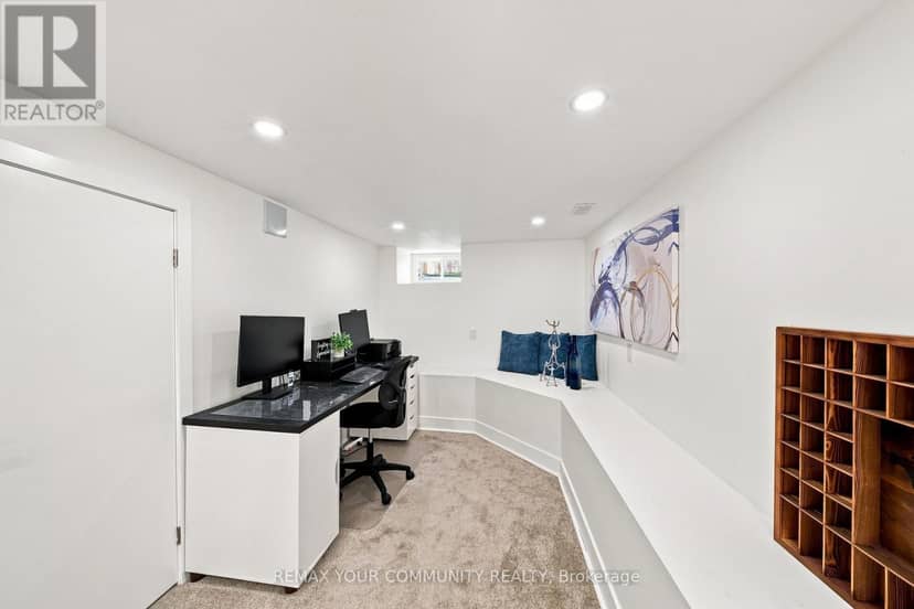422 Queen Street — photo 14 of 21
